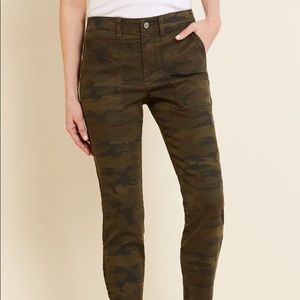 Sanctuary Fast Track Camo Skinny Chino